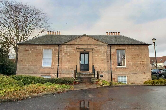 2 Bedroom Flat To Rent In Woodville House, Nairn, IV12