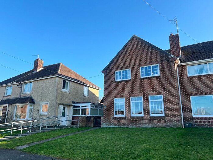 3 Bedroom Terraced House For Sale In Rectory Avenue, Hakin, Milford Haven, SA73