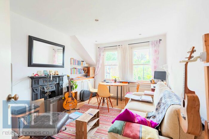 1 Bedroom Flat To Rent In Church Lane, Crouch End, London, N8