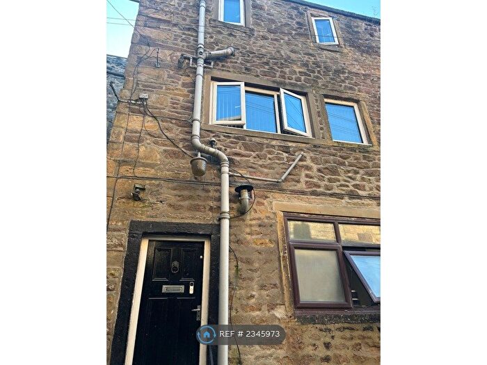 Studio To Rent In Dockray St, Colne, BB8