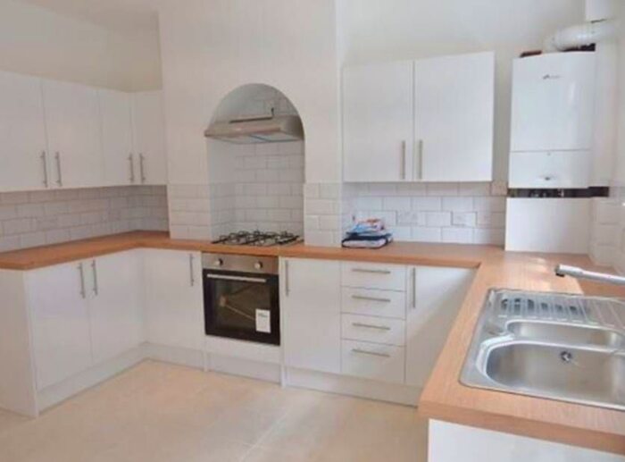 3 Bedroom Semi-Detached House To Rent In Bennetts Castle Lane, Dagenham, RM8