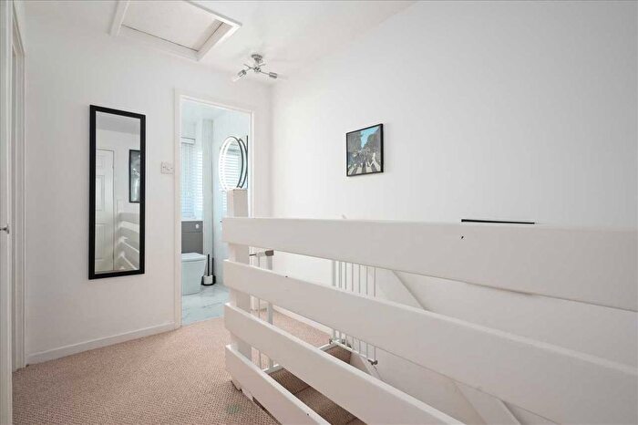 3 Bedroom End Of Terrace House For Sale In Honeyman Court, Armadale, Bathgate, EH48