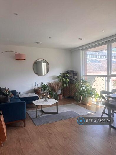 2 Bedroom Flat To Rent In Danson Mews, London, SE17