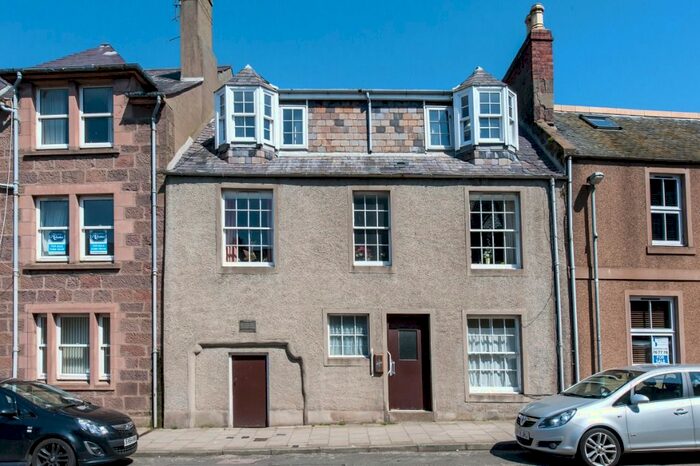 1 Bedroom Flat To Rent In High Street, Stonehaven, Aberdeenshire, AB39