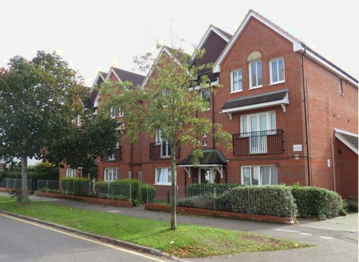 1 Bedroom Apartment To Rent In Merton Road, Slough, SL1