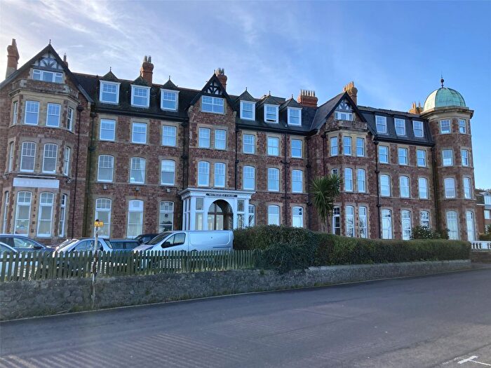 1 Bedroom Flat To Rent In Metropole Court, Minehead, TA24