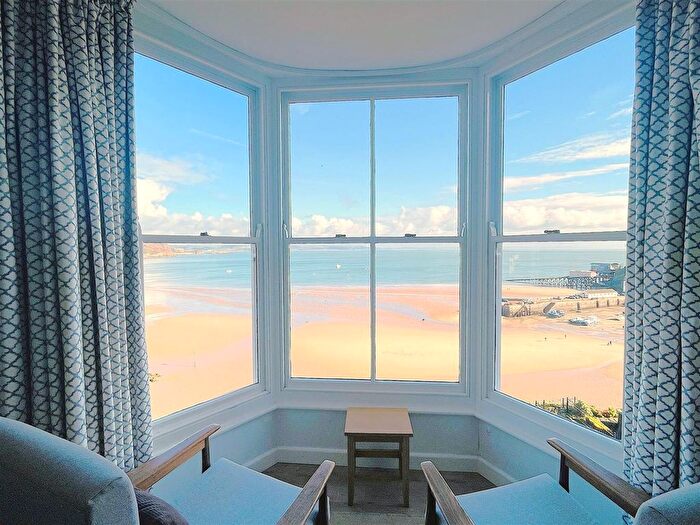 1 Bedroom Flat For Sale In High Street, Tenby, SA70