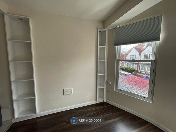 1 Bedroom Flat To Rent In Muswell Hill Broadway, London, N10