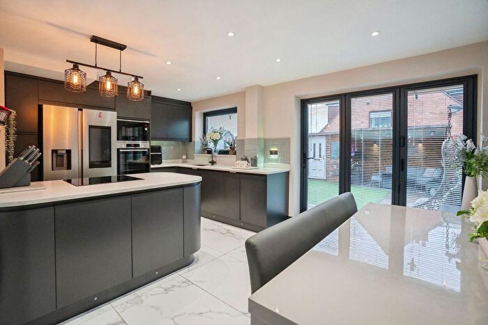 3 Bedroom Semi Detached House For Sale In Wexford Avenue, Hale Village, L24