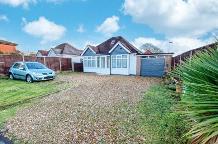 4 Bedroom Detached Bungalow For Sale In Coates Road, Southampton, Hampshire, SO19