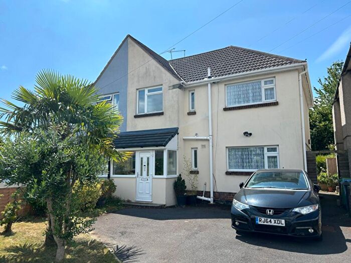3 Bedroom Semi-Detached House To Rent In Old Farm Road, Poole, BH15