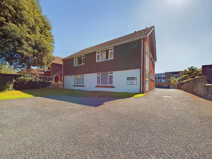 Studio To Rent In Chesswood Road, Worthing, BN11