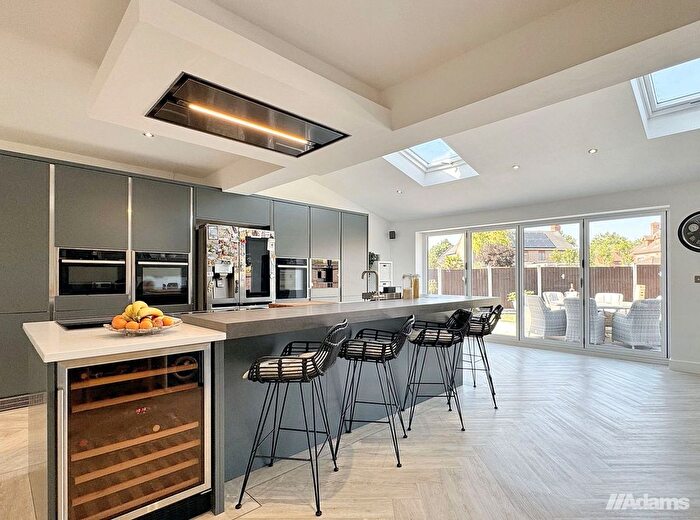 6 Bedroom Detached House For Sale In Alderwood Court, Widnes, WA8