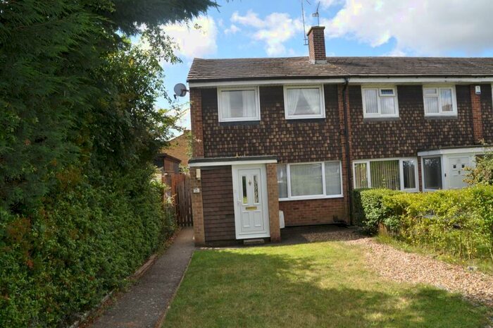 3 Bedroom Semi-Detached House To Rent In Linnet Drive, Tile Kiln, Chelmsford, CM2