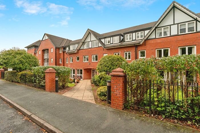 1 Bedroom Flat For Sale In Arkle Court, Vicars Cross, Chester, CH3