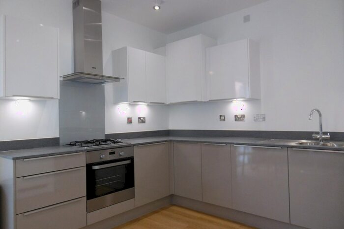 1 Bedroom Flat To Rent In Tomlin House, Albion Street, Beeston, NG9