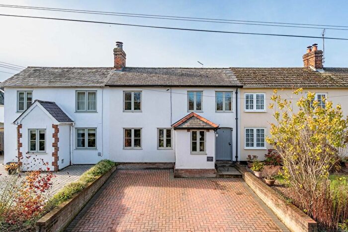 3 Bedroom Cottage For Sale In Steeplechase, Hundon, Suffolk, CO10