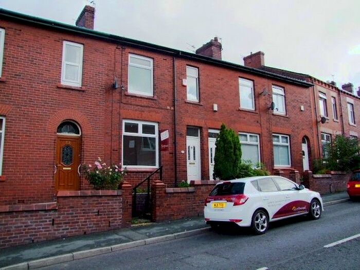 3 Bedroom Terraced House To Rent In Turf Lane, Royton, OL2