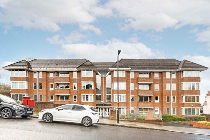 1 Bedroom Flat To Rent In Overhill Road, East Dulwich, SE22