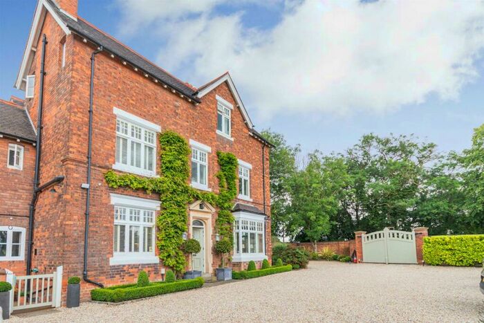 5 Bedroom Detached House To Rent In Ox Leys Road, Wishaw, B76