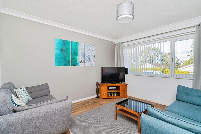 3 Bedroom Detached House For Sale In Green Park Road, Paignton, TQ3