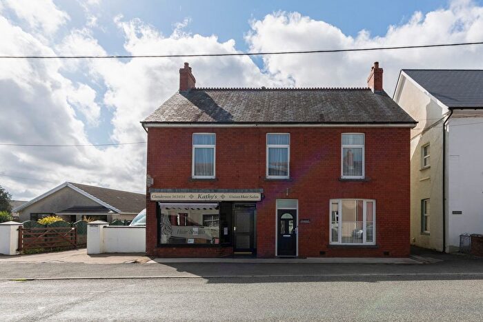 4 Bedroom Detached House For Sale In Clynderwen, SA66