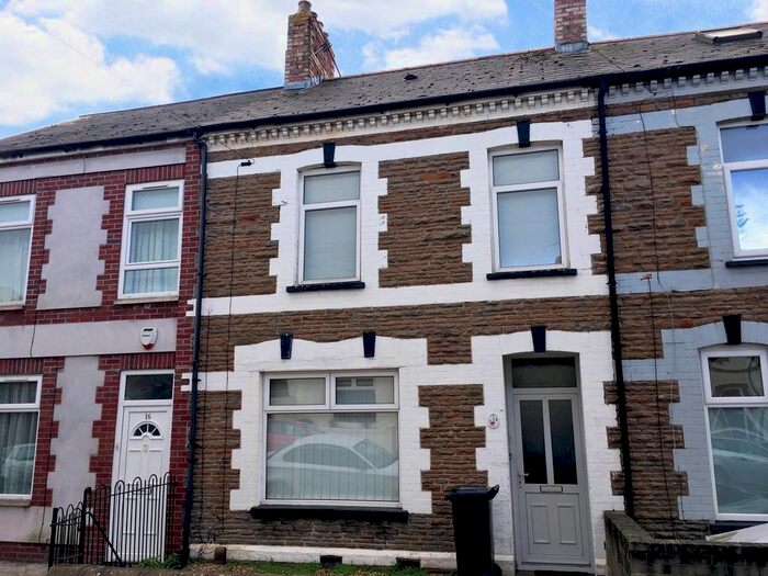 3 Bedroom Property To Rent In Coveny Street, Splott, Cardiff, CF24