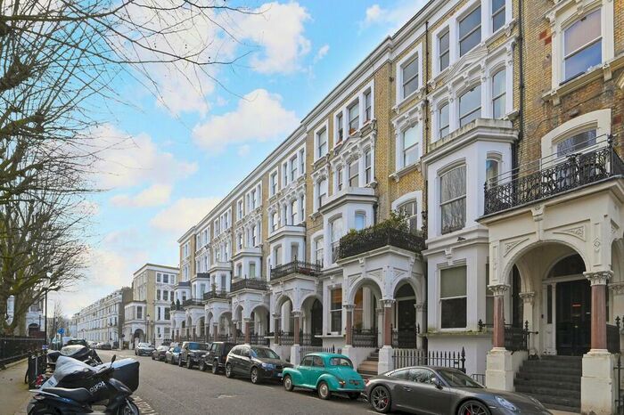 1 Bedroom Apartment To Rent In Redcliffe Square, SW10
