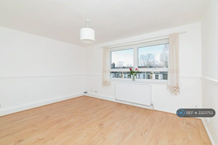 2 Bedroom Flat To Rent In Shelbourne Road, London, N17