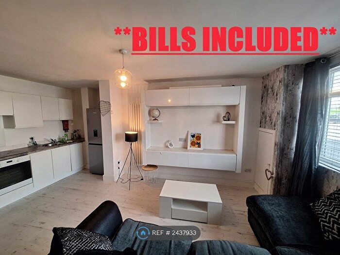 2 Bedroom Flat To Rent In Albert Road, Farnworth, Bolton, BL4