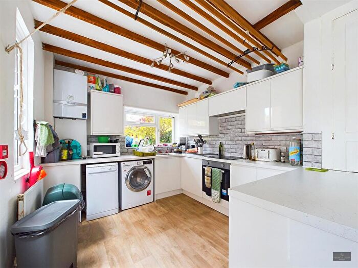 6 Bedroom Terraced House To Rent In Park Road, Exeter, EX1