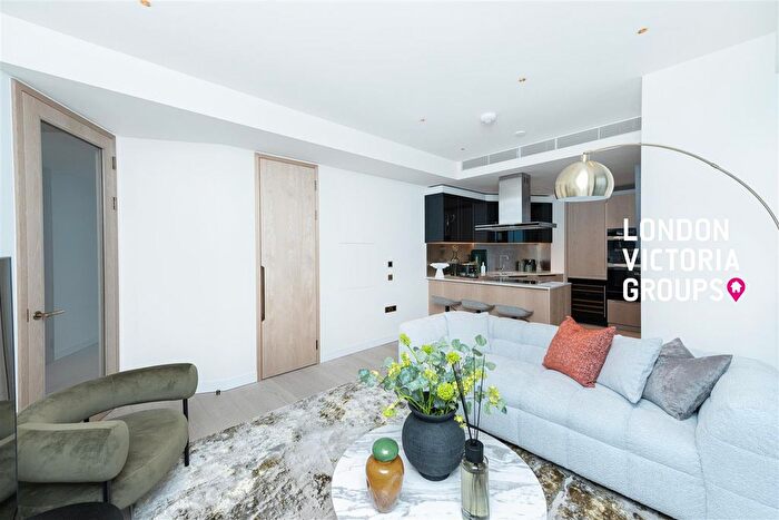 2 Bedroom Flat To Rent In River Park Tower, Nine Elms Lane, London, SW8