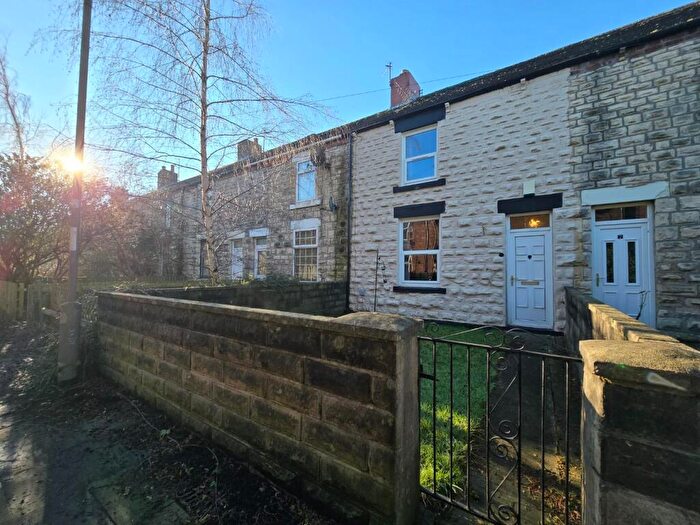 3 Bedroom Terraced House To Rent In Cliffe Terrace, Leeds, LS25