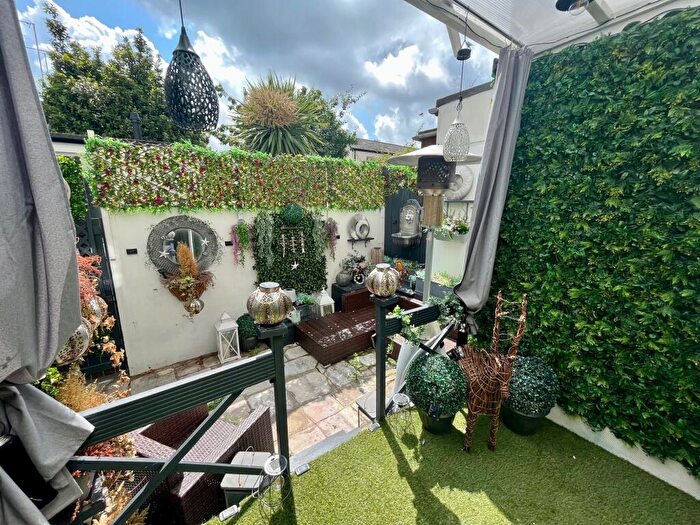 4 Bedroom Town House To Rent In Monkton Street, Ryde, PO33