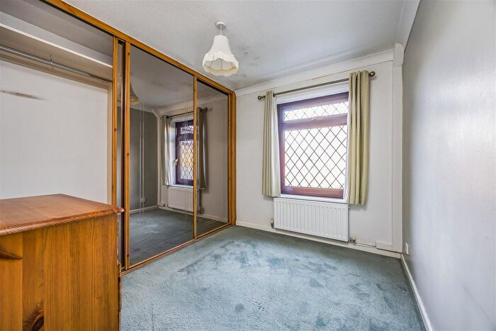 3 Bedroom Detached Bungalow For Sale In Woodlands Avenue, Emsworth, PO10