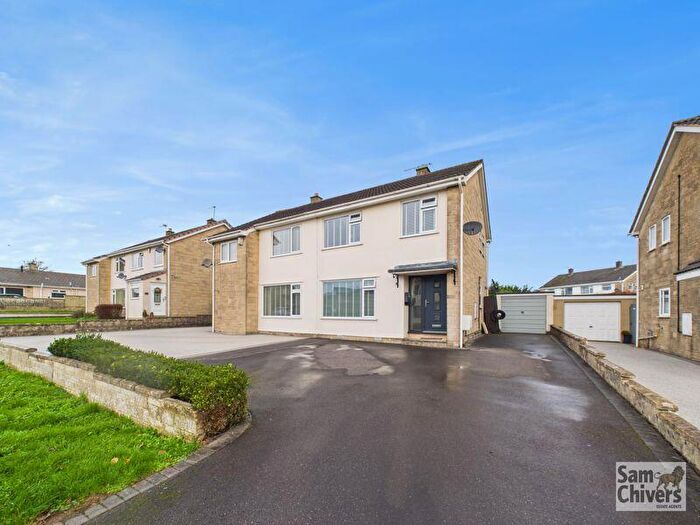 3 Bedroom Semi Detached House For Sale In Charlton Park, Midsomer Norton, BA3