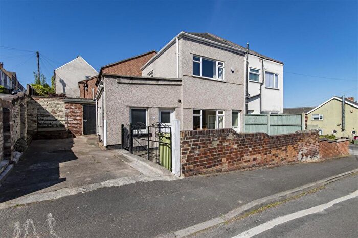 2 Bedroom Semi-Detached House For Sale In Princess Street, Brimington, Chesterfield, S43