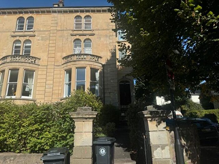 2 Bedroom Apartment To Rent In Oakland Road, Redland, Bristol, BS6