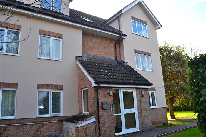 2 Bedroom Flat To Rent In Brooklands Walk, Chelmsford, CM2