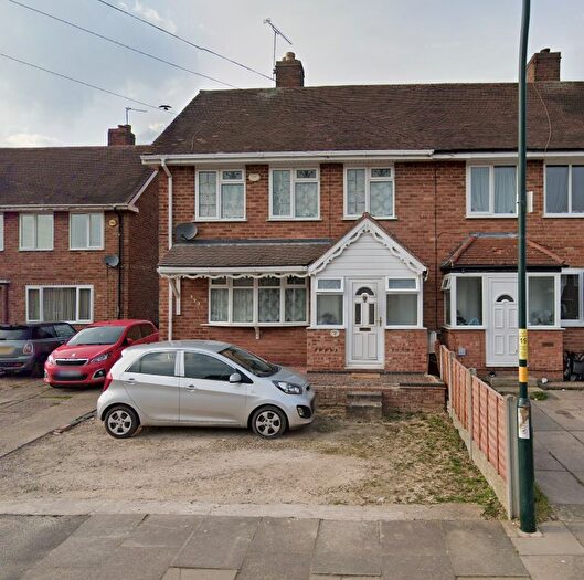 3 Bedroom End Of Terrace House For Sale In Outmore Road, Birmingham, Birmingham, B33