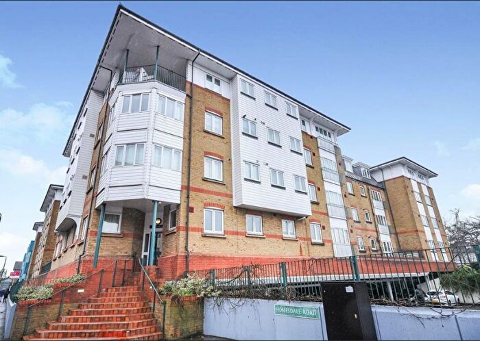2 Bedroom Flat To Rent In Homesdale Road, Bromley, BR2