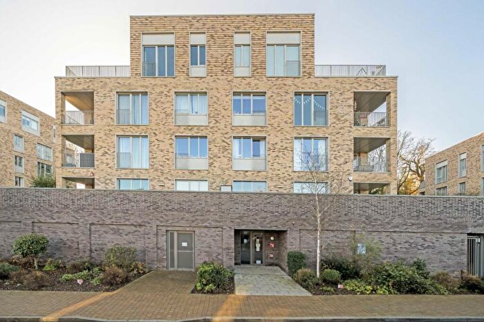 2 Bedroom Flat For Sale In Cornforth Lane, Mill Hill East, NW7