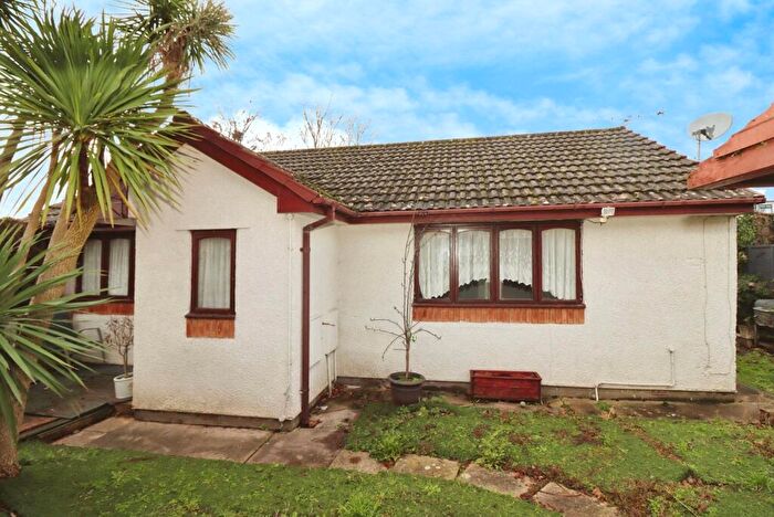 2 Bedroom Bungalow For Sale In Bell Hill Road, St George, Bristol, BS5