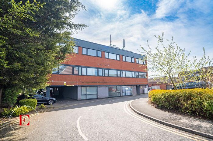 2 Bedroom Flat To Rent In Station Road, Balsall Common, CV7