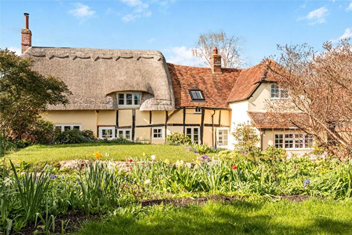 4 Bedroom Detached House For Sale In Lower Church Street, Cuddington, Aylesbury, Buckinghamshire, HP18