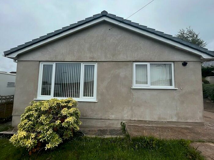 3 Bedroom Bungalow To Rent In Delffordd, Rhos, Pontardawe, Swansea, City And County Of Swansea., SA8