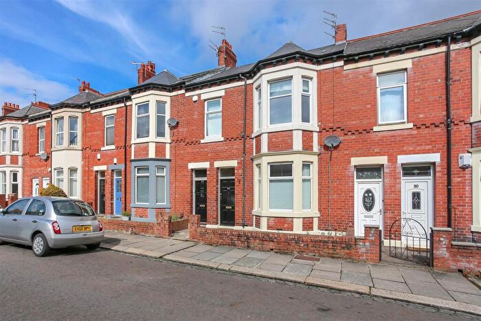 2 Bedroom Flat To Rent In Delaval Terrace, Gosforth, Newcastle Upon Tyne, NE3