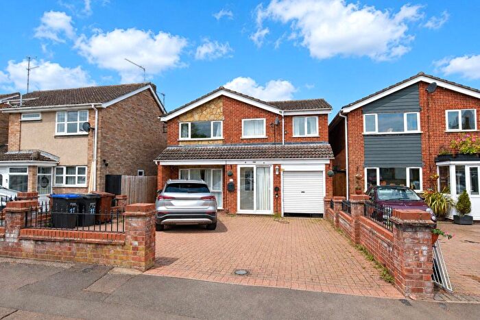 4 Bedroom Detached House For Sale In Reynard Way, Kingsthorpe, Northampton, NN2