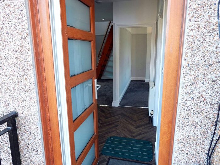 2 Bedroom Flat To Rent In Talbot Road, Talbot Green, Pontyclun, CF72