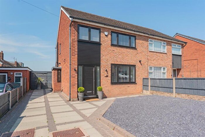 3 Bedroom Semi Detached House For Sale In Holmlands Drive, Prenton, Wirral, CH43